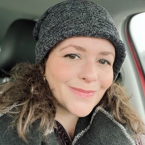 Meet your Posher, Emilie